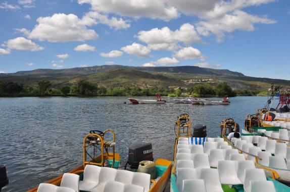 Lanchas que levam turistas ao Canyon del Sumidero, em Chiapa del Corso, no México